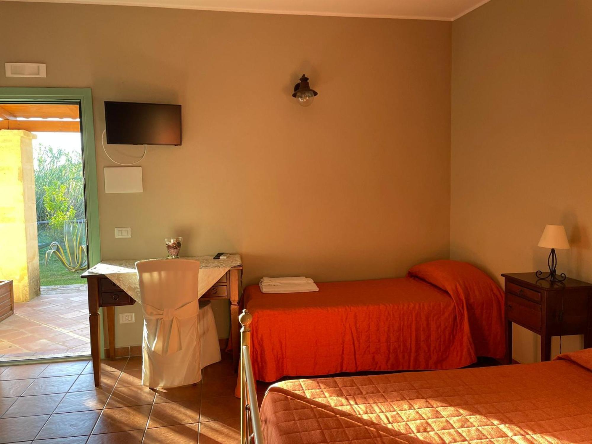 Hotel Borgo Nocchiara Carlentini Exterior foto